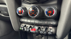 MINI Hatchback 2.0 Cooper S Sport 3dr Auto [Nav Pack] Petrol Hatchback